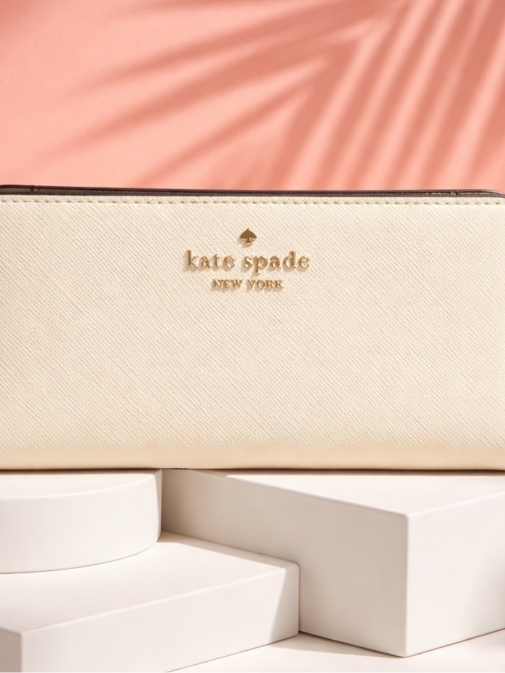 KATE SPADE Staci Large Bifold Leather Wallet in the color Meringue NWOT